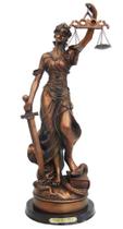 Dama Da Justiça De Resina Bronze Com Base De Madeira 16X37Cm