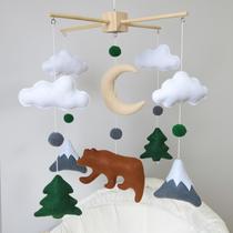 Decoração de berçário móvel suspensa Goukurlsma Woodland Bear