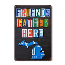 Decoração de parede com placa de estanho de metal Iron P Friends Gather Here 20x30cm Decoração de parede com placa de estanho de metal Iron P Friends Gather Here 20x30cm