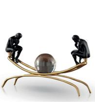 Decoração Escultura Pensadores e Globo Goods BR 166574