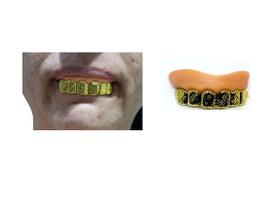 Dentadura Falsa Dourada modelo 2 Plástico fantasia Dentadura Falsa Dourada modelo 2 Plástico fantasia