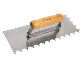 Desempenadeira Aço Dentada C/ Cabo Madeira 12 X 25,6cm /8mm - REF: 60700 - CORTAG