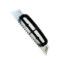 Desempenadeira aco dentada grande cabo plastico thompson - 12 x 48cm