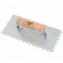 Desempenadeira em aço dentada com cabo de madeira 12 x 25,5 cm - Compel