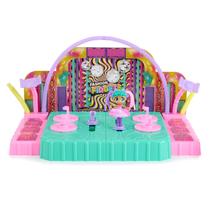 Desfile de moda Playset Fashion Fidgets com boneca exclusiva
