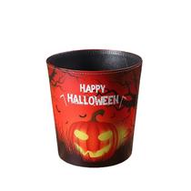 Design de abóbora para mesa de couro de Halloween em lata de lixo