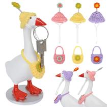 Desk Goose Outfits GlamSpark: 3 conjuntos de mini chapéus de malha com bolsas Desk Goose Outfits GlamSpark: 3 conjuntos de mini chapéus de malha com bolsas