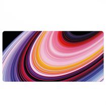 Desk Pad Colorido Base para Mouse com Arte em Ondas Tons de Rosa Roxo e Vermelho Desk Pad Colorido Base para Mouse com Arte em Ondas Tons de Rosa Roxo e Vermelho