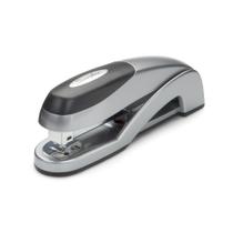 Desktop de tamanho completo Stapler Swingline Optima, 25 folhas, prata