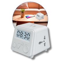 Despertador Digital Extensão Carregador Com Tomadas 1 Tipo-c 2 USB e 2 Universais Luz LED Ajustável