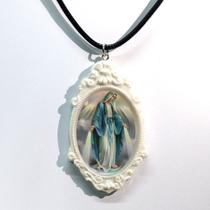 Devoção com Estilo: Colar Camafeu Nossa Senhora das Graças