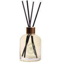 Difusor de Ambiente Aromatizador Maçã E Canela 200ml Essence e Co. Para Cozinha, Sala e Banheiros Difusor de Ambiente Aromatizador Maçã E Canela 200ml Essence e Co. Para Cozinha, Sala e Banheiros