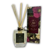 Difusor luxo cedro e magnolia - 190 ml (caixa flor)