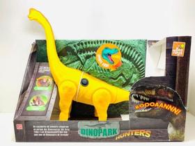 DinoPark Hunters - Brachiossauro - Com Som - Grande - 0682 Bee Toys