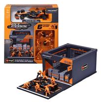 Diorama Garagem de Pit-Stop McLaren MCL38 - Lando Norris 4 - 1/43 - Formula 1 2024 - Bburago Diorama Garagem de Pit-Stop McLaren MCL38 - Lando Norris 4 - 1/43 - Formula 1 2024 - Bburago