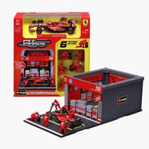 Diorama Pit Stop Fórmula 1 Miniatura Ferrari SF-24 55 Carlos Sainz F1 2024 - Bburago - 1:43