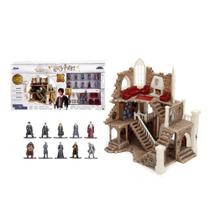 Diorama Torre da Grifinória c/ 10 Figuras de Metal Harry Potter - Nano Scene - Jada - Jada Toys Diorama Torre da Grifinória c/ 10 Figuras de Metal Harry Potter - Nano Scene - Jada - Jada Toys