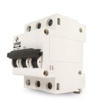 Disjuntor Branco 3 X 40A Soprano - Fixação Trilho DIN 35mm - Conexão de Fios 1,5mm² até 35,0mm²