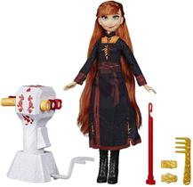 Disney Frozen Sister Styles Anna Fashion Doll com cabelos vermelhos extra-longos, ferramenta de trança e clipes de cabelo - brinquedo para crianças de 5 anos e up