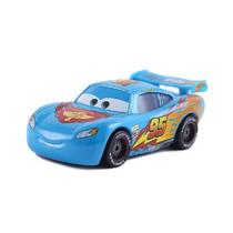 Disney Pixar Carros Relâmpago McQueen World Grand Prix Azul Disney Pixar Carros Relâmpago McQueen World Grand Prix Azul