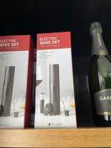 Dispenser de vinho com 2 ponteiras