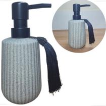 Dispenser Sabonete Líquido Cinza Texturizado Efeito Cimento Queimado Válvula Preta Fosca Pingente Decorativo Moderna Elegante Ideal Banheiro 350 ml