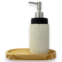 Dispenser Sabonete Líquido Resina e Bandeja Madeira Textura Dispenser Sabonete Líquido Resina e Bandeja Madeira Textura