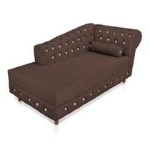 Divã Chesterfield Capitonado Marrom com Strass Suede Drossi Divã Chesterfield Capitonado Marrom com Strass Suede Drossi