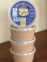 Doce de Leite Cremoso Peso 300g Doce de Leite Cremoso Peso 300g