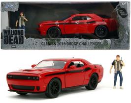 Dodge Challenger Walking Dead c/ boneco Glenn Jada 1/24 Dodge Challenger Walking Dead c/ boneco Glenn Jada 1/24