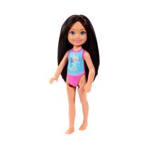 Doll Barbie Club Chelsea Beach com roupa de banho Dolphin