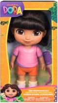 Dora Aventureira - Boneca 30cm Dora Aventureira e Acessórios