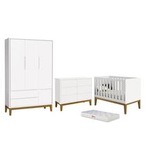 Dormitório Completo Infantil Classic 3 Portas, Cômoda 6 Gavetas, Berço Branco Fosco com Pés Amadeira Dormitório Completo Infantil Classic 3 Portas, Cômoda 6 Gavetas, Berço Branco Fosco com Pés Amadeira
