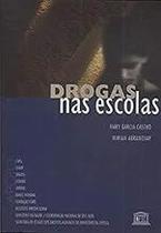 Drogas Nas Escolas - Versão resumida Paperback Abramovay, Miriam Drogas Nas Escolas - Versão resumida Paperback Abramovay, Miriam