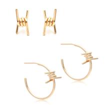 Dupla de Brincos Liso Arame Farpado - Banho Ouro