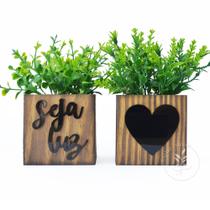 Dupla de Vasinhos Com Planta Artificial Frase Seja Luz Dupla de Vasinhos Com Planta Artificial Frase Seja Luz