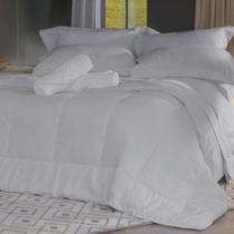 Edredom Queen Toque de Plumas Suíte 100% Poliéster 240x260cm Tessi Cinza Fog Edredom Queen Toque de Plumas Suíte 100% Poliéster 240x260cm Tessi Cinza Fog