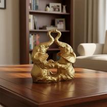 Elefantes Decorativos Em Resina Dourada Amor Abraçados