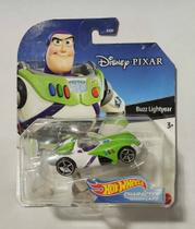 *Embalagem danificada* Hot Wheels Character Cars - Buzz Lightyear Disney