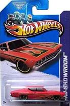 *Embalagem danificada* Hot Wheels Showroom - '69 Chevelle SS 396