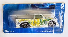 *Embalagem danificada* Hot Wheels Stars - Super Tuned