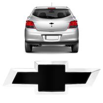 Emblema De Porta-Malas GM Onix Prisma 2013/2019 Celta 2012/2015 Preto Black Piano