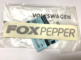 Emblema fox pepper direito preto original vw 5z4853422k9b9