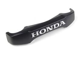 Emblema frontal honda titan 125 200/2008 prateado