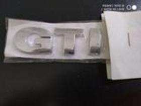 Emblema gti prata material acrílico