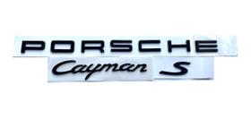 Emblema Letra Porsche + Cayman + S Preto Brilhante - OEM