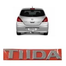 Emblema letreiro cromado Tiida ano modelo 2007 até 2012 tampa traseira Emblema letreiro cromado Tiida ano modelo 2007 até 2012 tampa traseira