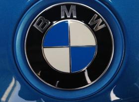 Emblema símbolo BMW 8,2cm capô ou porta malas cor original azul e branco