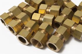 Encaixe de conector de compressão NPT feminino LTWFITTING de 3/4 polegadas OD x 3/4 polegadas de latão (pacote com 5) Encaixe de conector de compressão NPT feminino LTWFITTING de 3/4 polegadas OD x 3/4 polegadas de latão (pacote com 5)