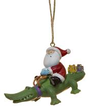 Enfeite Cape Shore Santa Riding Alligator Gator com presentes